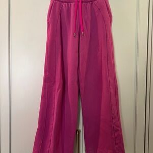 Lululemon Scuba Pink Wide Leg sweatpants